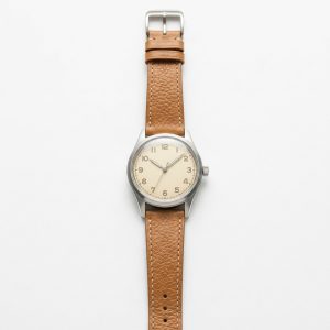 Classic Analogue Quartz Wristwatch with Tan Brown Leather Strap